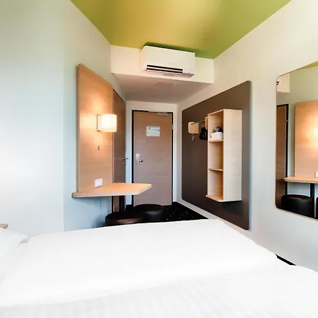 ホテル B&B Hotel Villach 3*