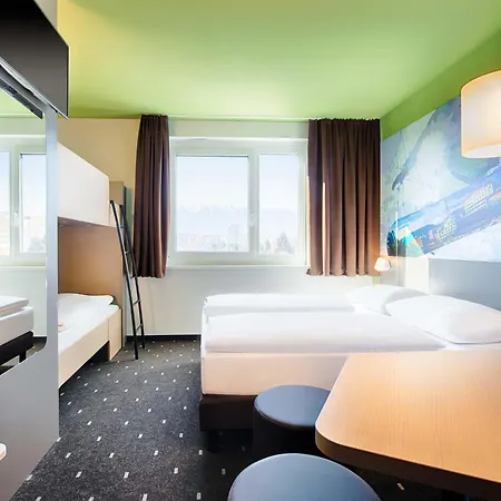 ホテル B&B Hotel Villach フィラハ