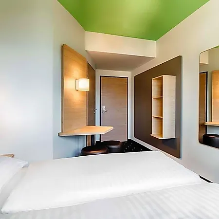 B&B Hotel Villach ホテル